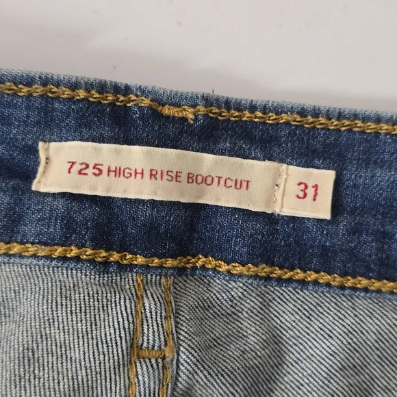 Levi’s 725 High Rise Bootcut Jeans Women 31 Mid Wash NWT - Picture 3 of 9
